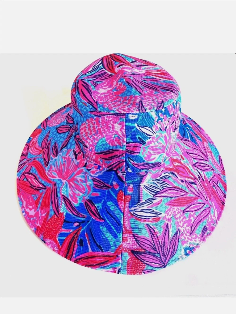 Lilly Pulitzer wide brim
